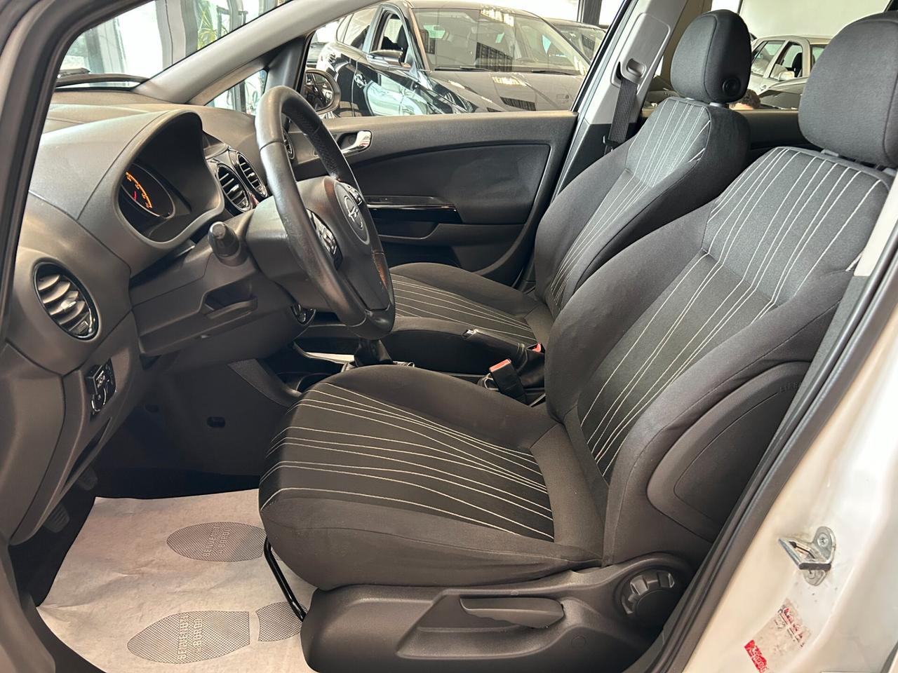 Opel Corsa 1.2 80CV 5 porte GPL-TECH Edition