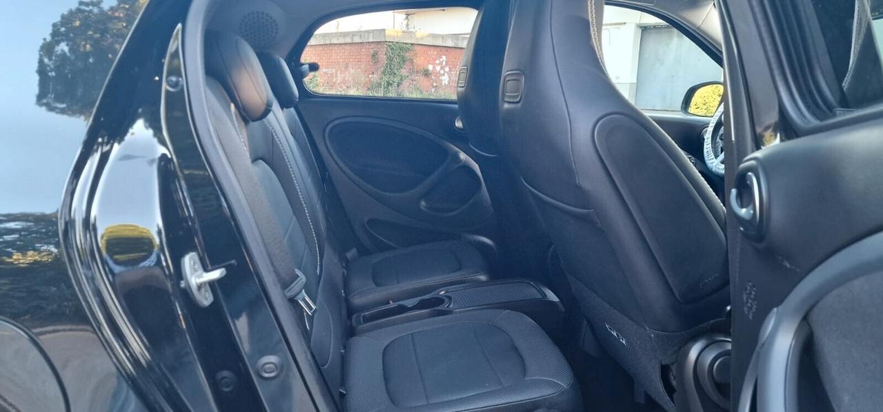 Smart ForFour 90 0.9 Turbo twinamic Brabus Style