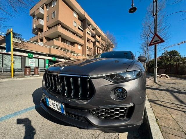 Maserati Levante 330 CV MHEV AWD GT