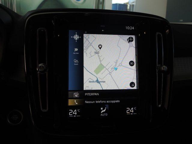 VOLVO XC40 T3 Geartronic Momentum Pro
