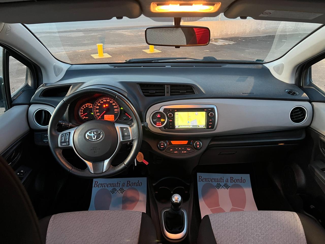 Toyota Yaris 1.0 5 porte Active Tagliandata