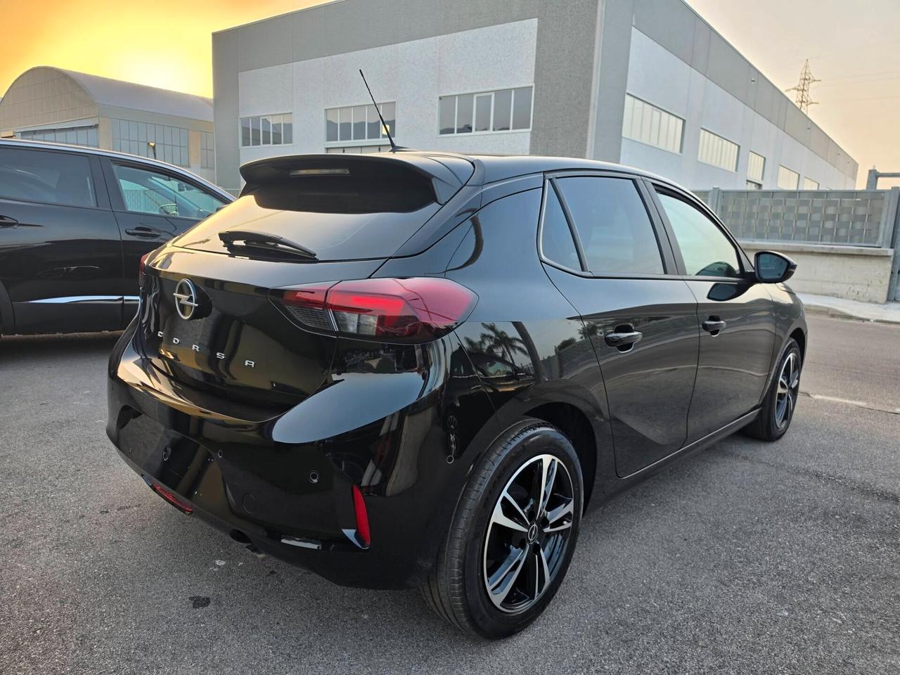 Opel Corsa 1.2 Edition KM 0