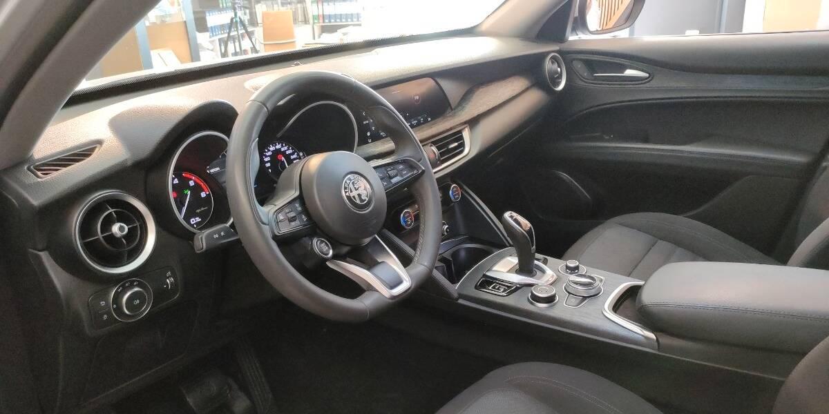 Alfa Romeo Stelvio 2.2 t Business Q4 190cv auto