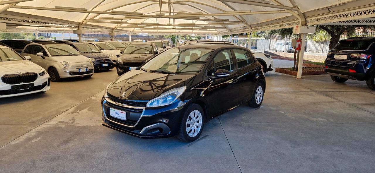 Peugeot 208 1.4 HDi 68cv Allure