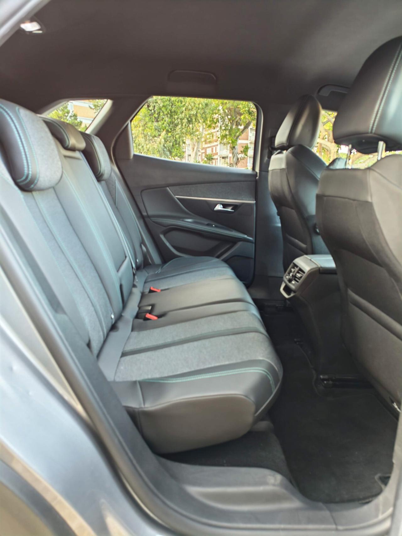 Peugeot 3008 1.5 hdi automatica - GARANZIA