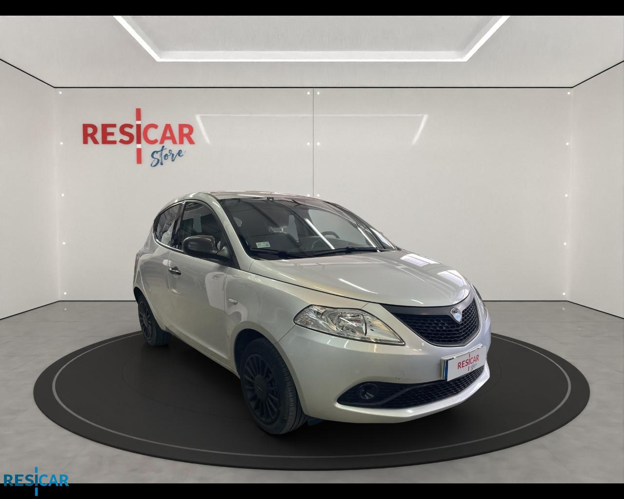 LANCIA Ypsilon 1.0 firefly hybrid Gold s&s 70cv IDONEA NEOPATENTATO