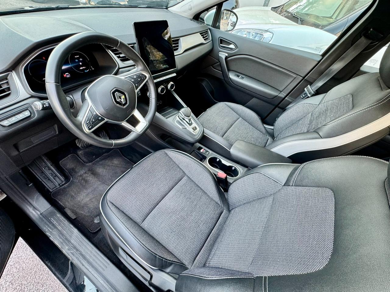 Renault Captur 1.6 Plug-in Hybrid E-Tech 160 CV Intens