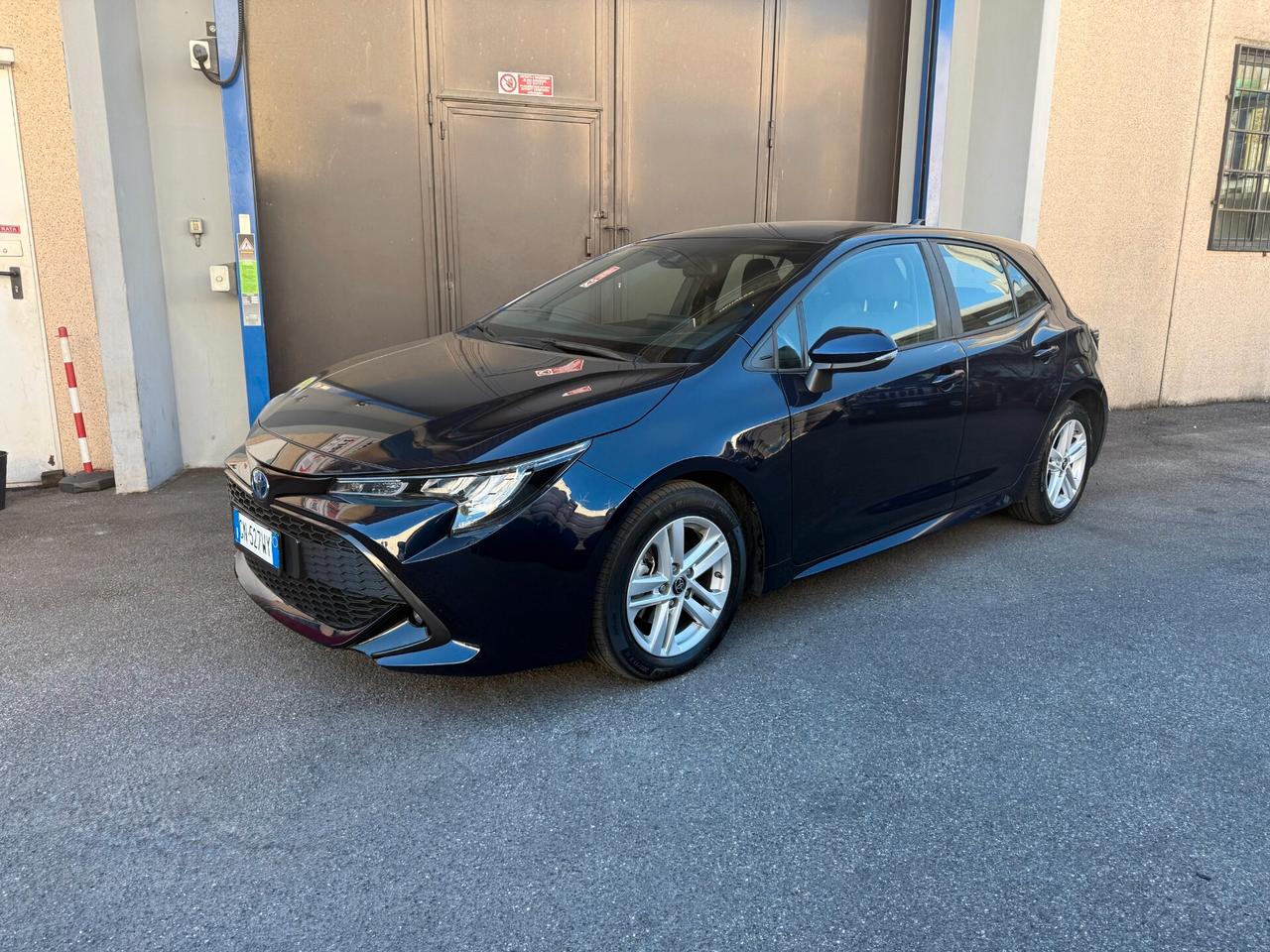 Toyota Corolla 1.8 Hybrid Business
