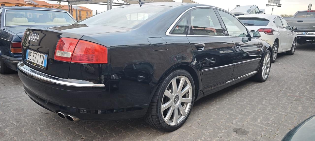 Audi A8 S8 5.2 V10 quattro tiptronic
