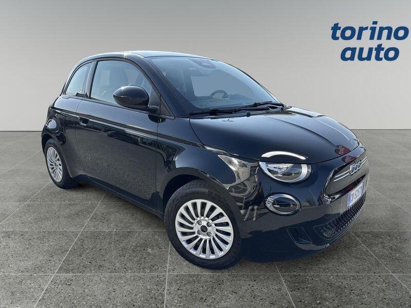 FIAT 500 Action Berlina