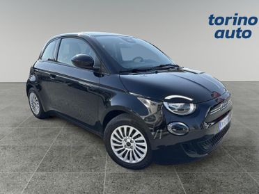 FIAT 500 Action Berlina