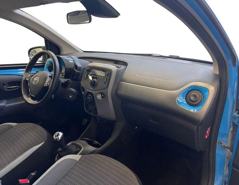 Toyota Aygo Aygo 1.0 VVT-i 72 CV 5 porte x-cool - NEOPATENTATI