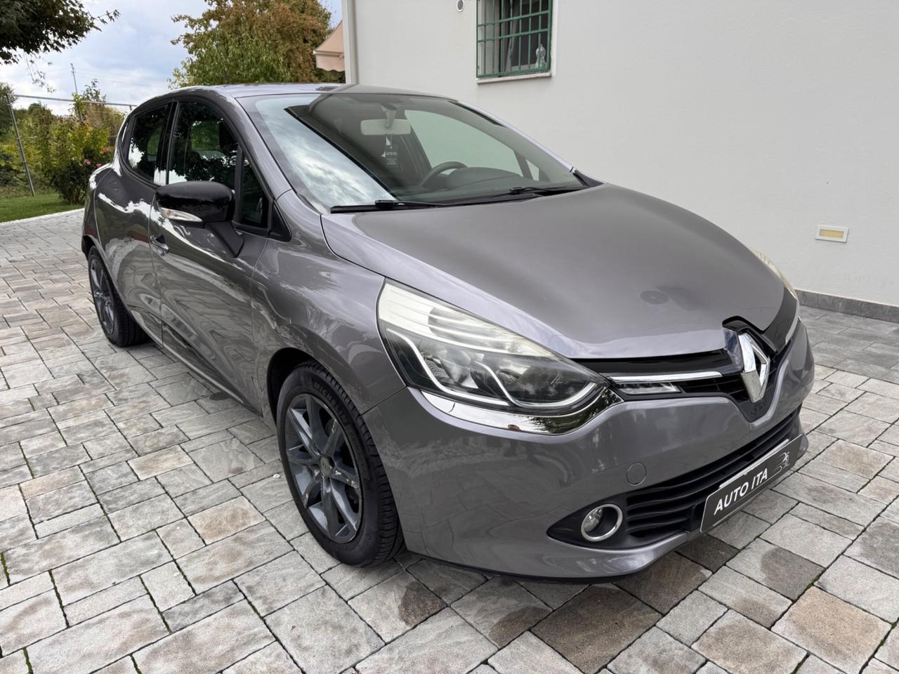 Renault Clio 1.5 dCi 8V 75CV 5 porte Costume National OK NEOPATENTATI
