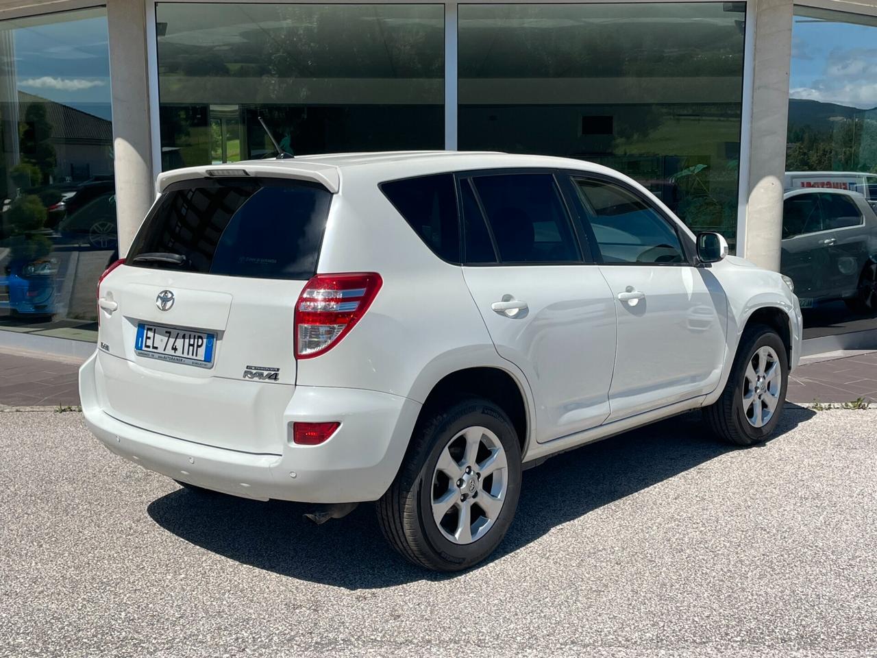 Toyota RAV 4 4x4 Crossover 2.2 D-4D 150 CV Lounge