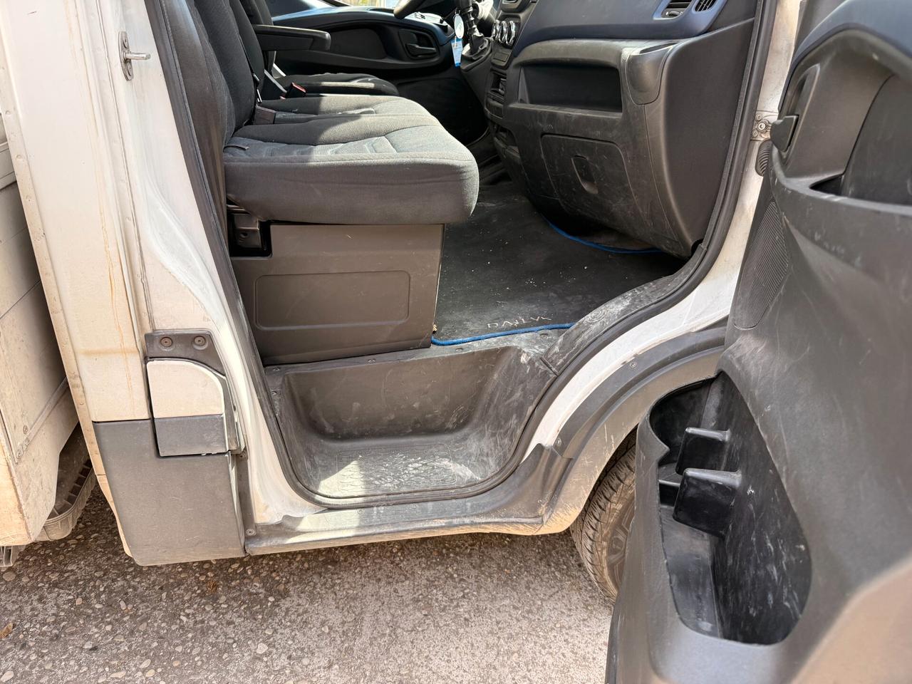 Iveco daily 35C15 (3.0) Cassone fisso IVA COMPRESA