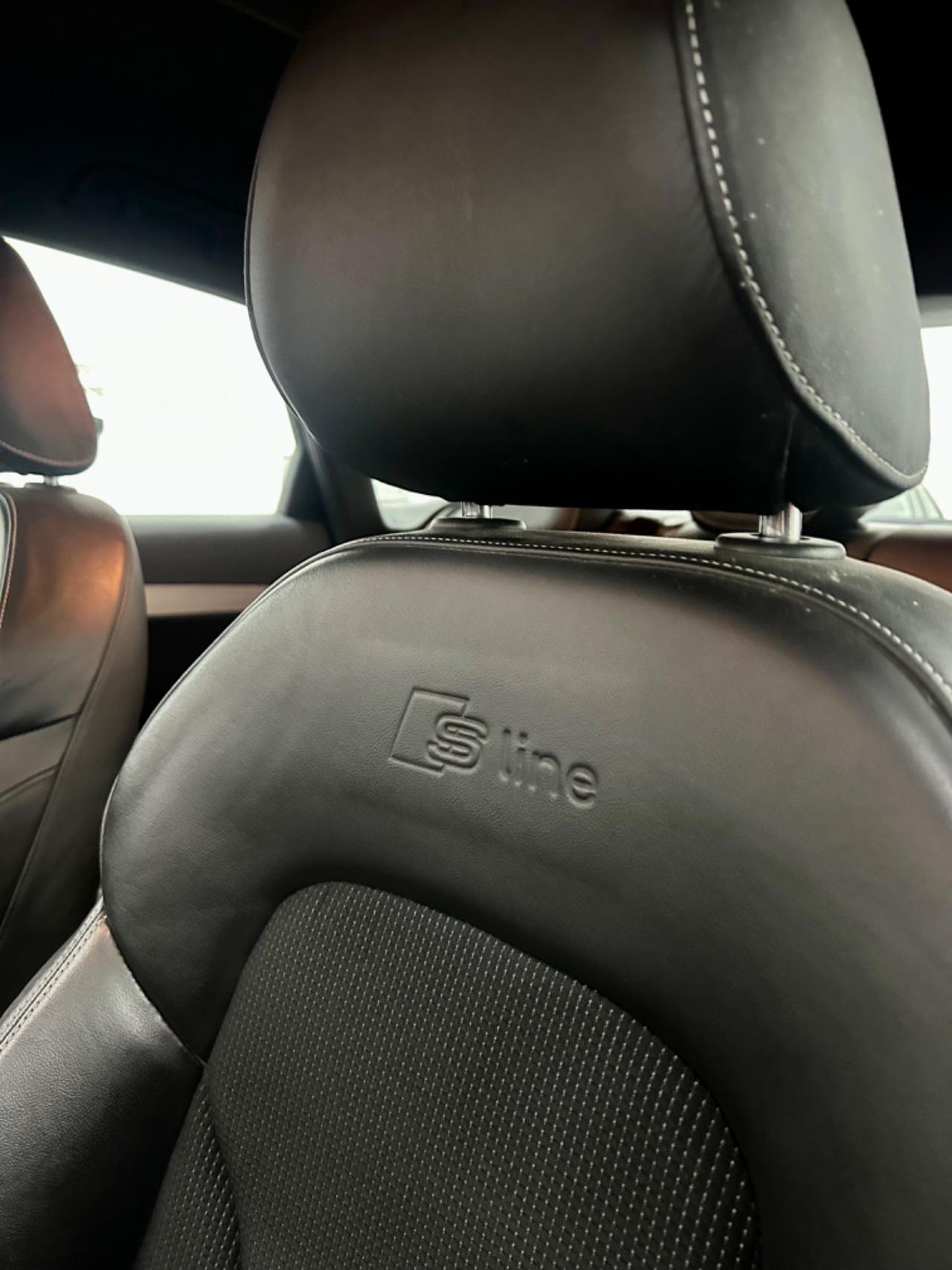 Audi Q3 2.0 TDI S tronic S-Line FINANZIABILE