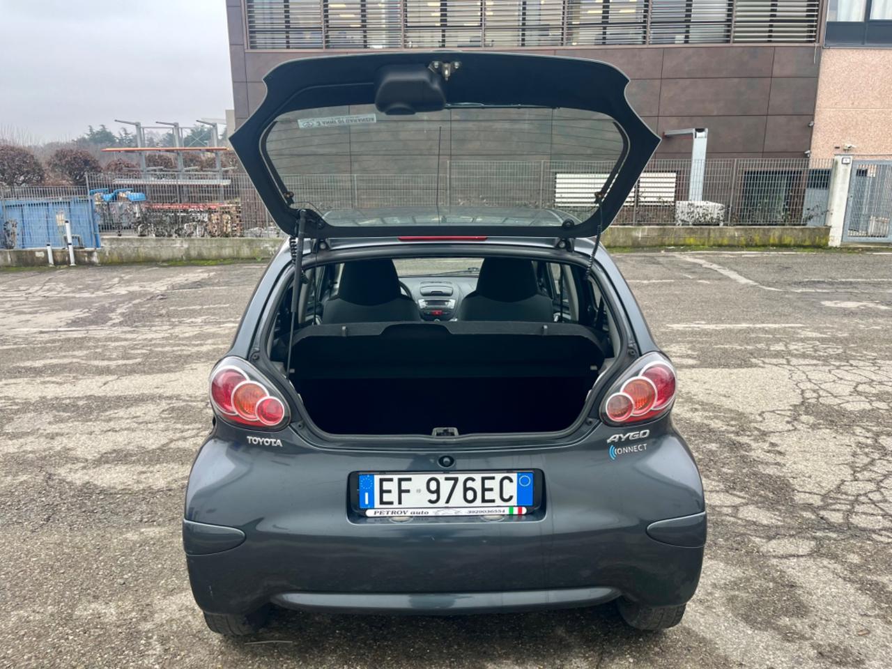 Toyota Aygo 1.0benz 2011 141.000km perfetta per neopatentati