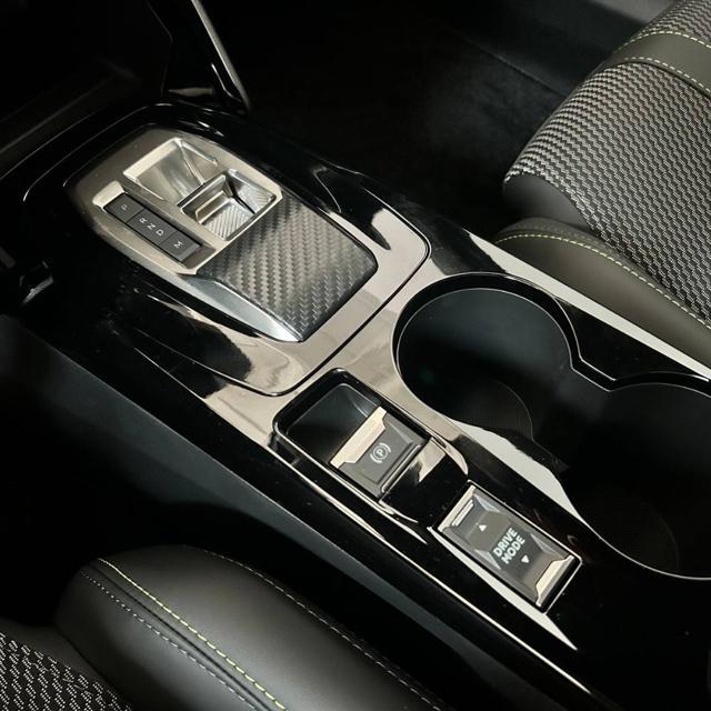 PEUGEOT 2008 Hybrid 145 e-DCS6 GT