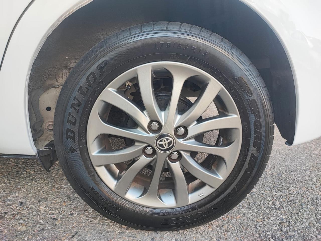 Toyota Yaris 1.0 BENZINA NEOPATENTATI 2016 5 PORTE