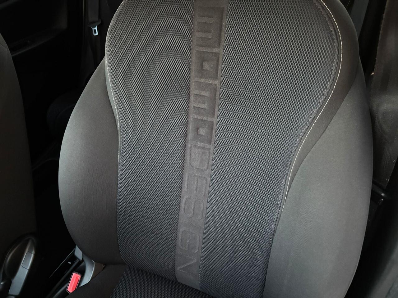 Lancia Ypsilon 1.2 69 CV 5 porte GPL Ecochic S Momodesign