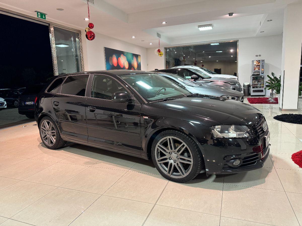 AUDI A3 SPB 1.6 TDI S-LINE Total Black