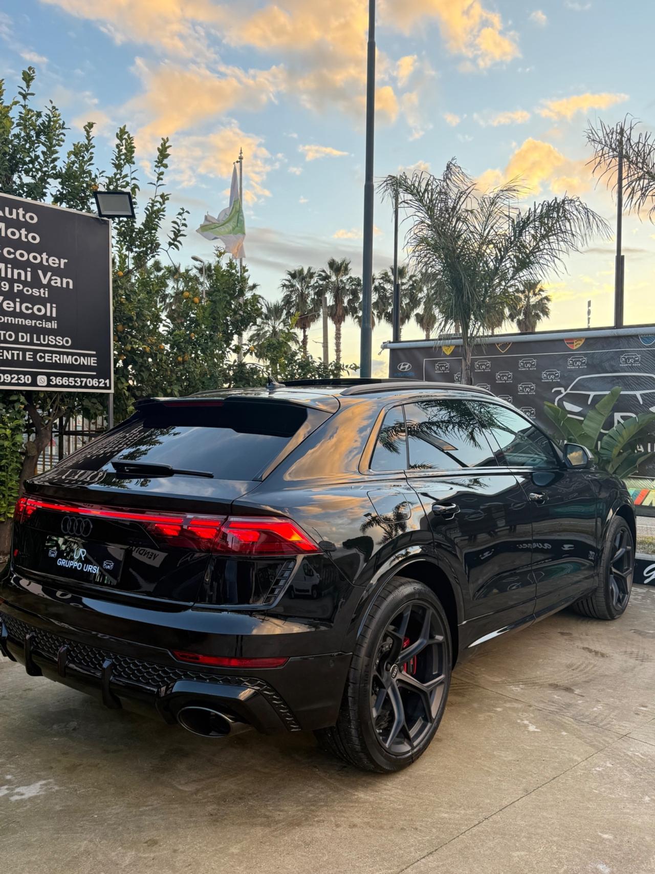 Audi Q8 RS TFSI V8 quattro tiptronic Performance