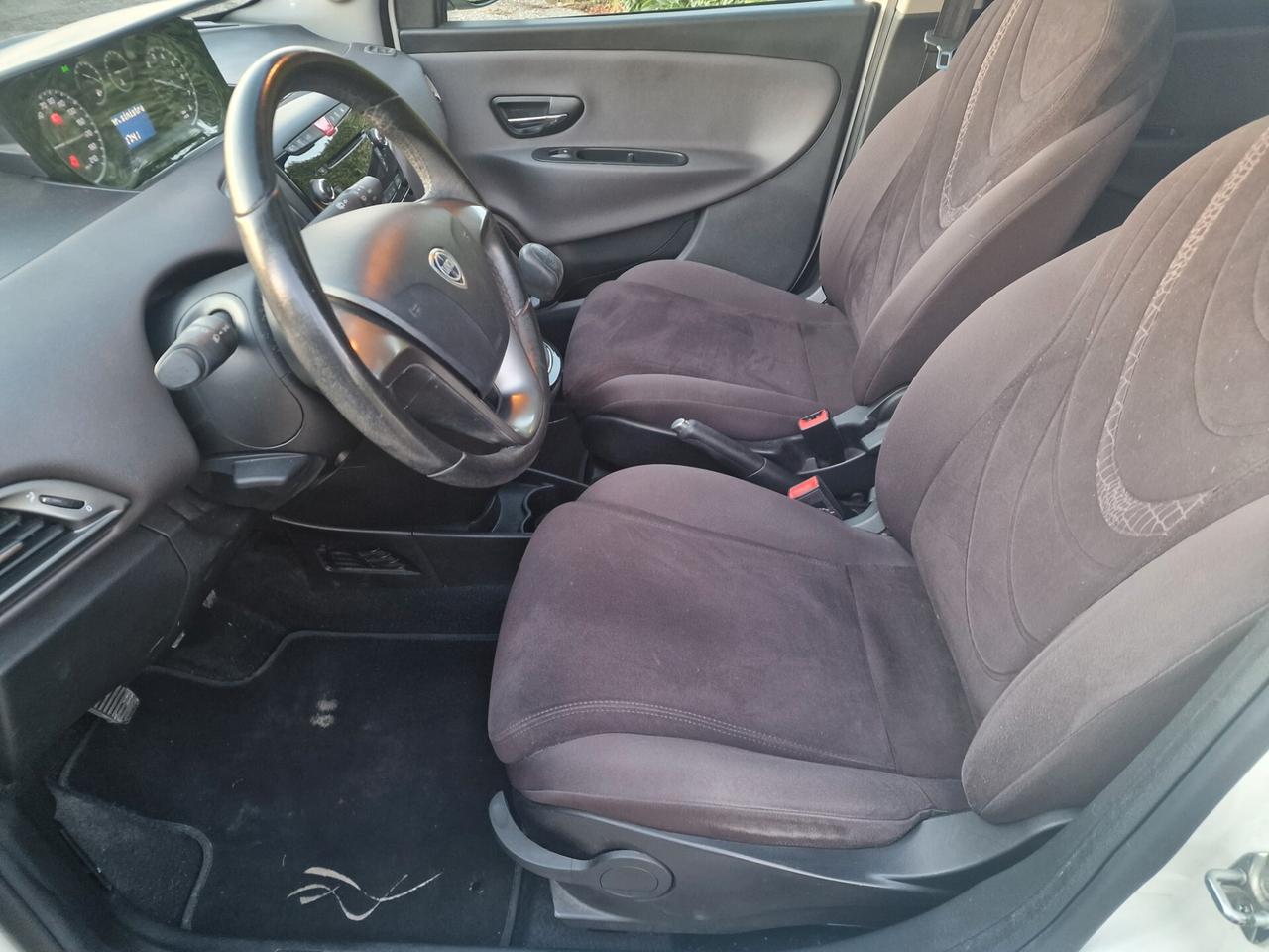 Lancia Ypsilon 1.2 69cv 53000km