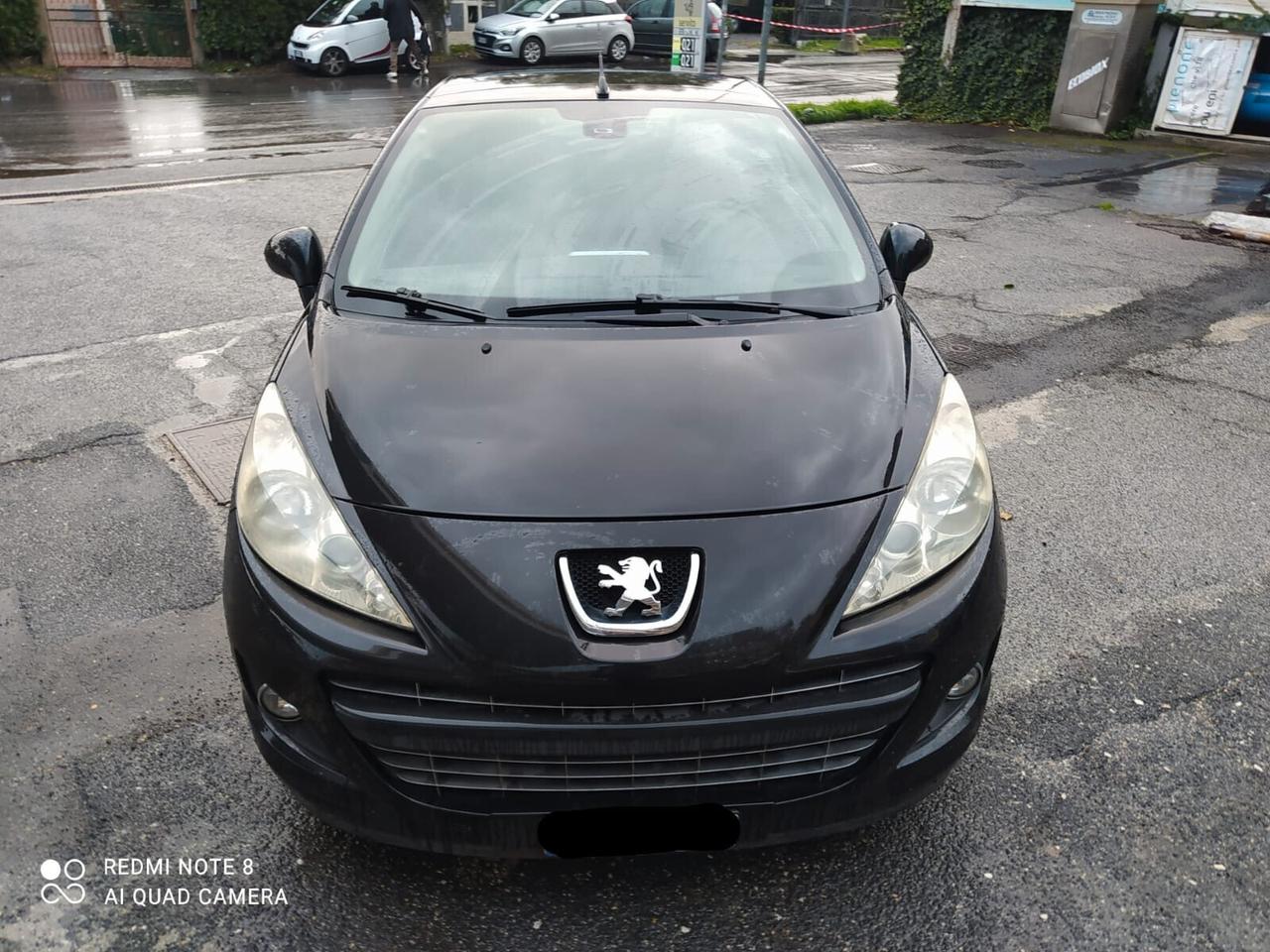 Peugeot 207 1.6 VTi CC Féline