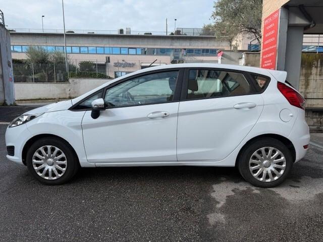 Ford Fiesta 1.4 Titanium GPL