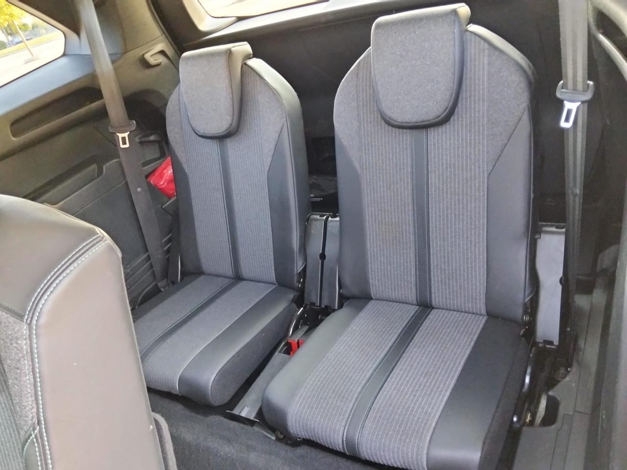 Peugeot 5008 BlueHDi 130 S&S EAT8 Automatic*7Posti*Full