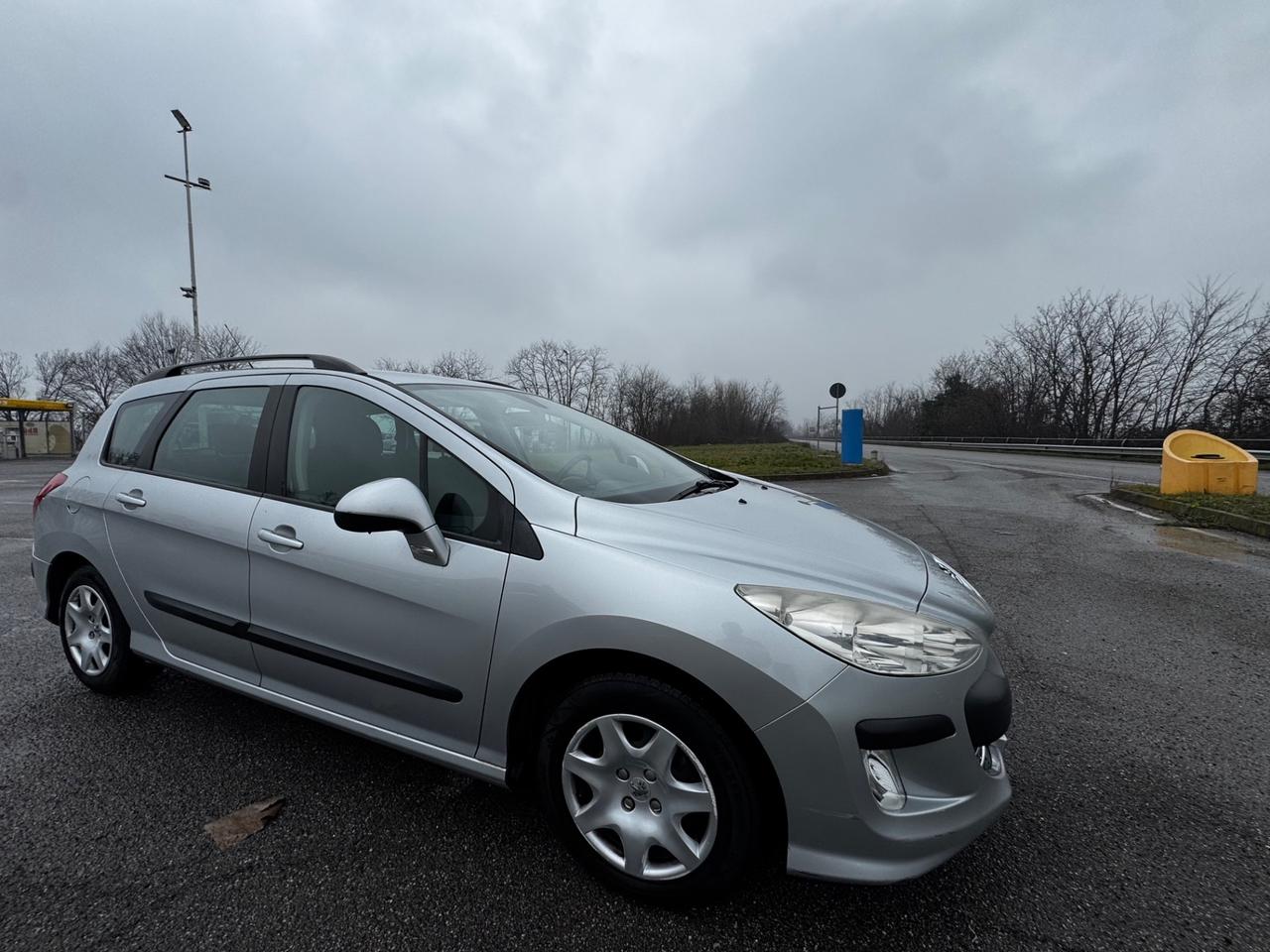 Peugeot 308 1.6 HDi 90CV FAP 5p. Premium