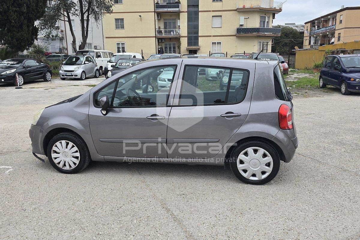 RENAULT Modus 1.2 16V Attractive