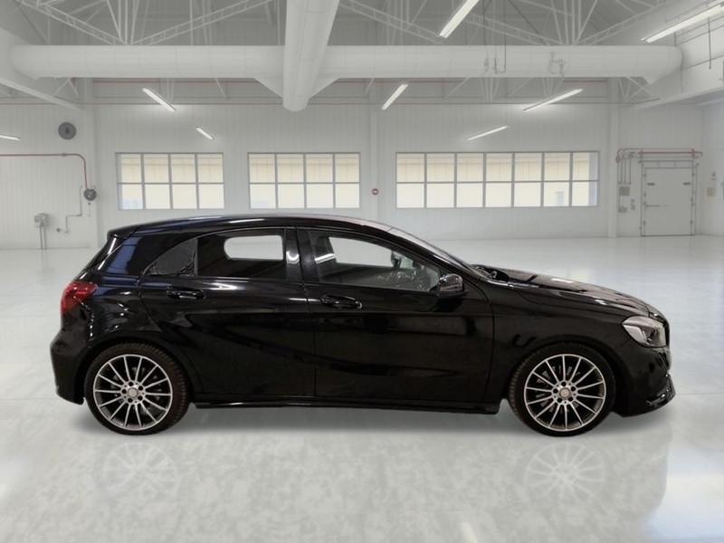 MERCEDES-BENZ A 220 D AUTOMATIC PREMIUM 5 PORTE BERLINA
