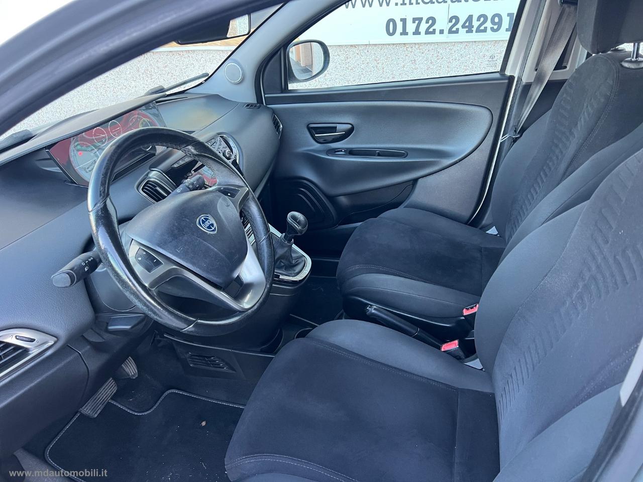 LANCIA Ypsilon 0.9 T.Air 85 CV 5p. S&S DFN Plat AUTOMATICA