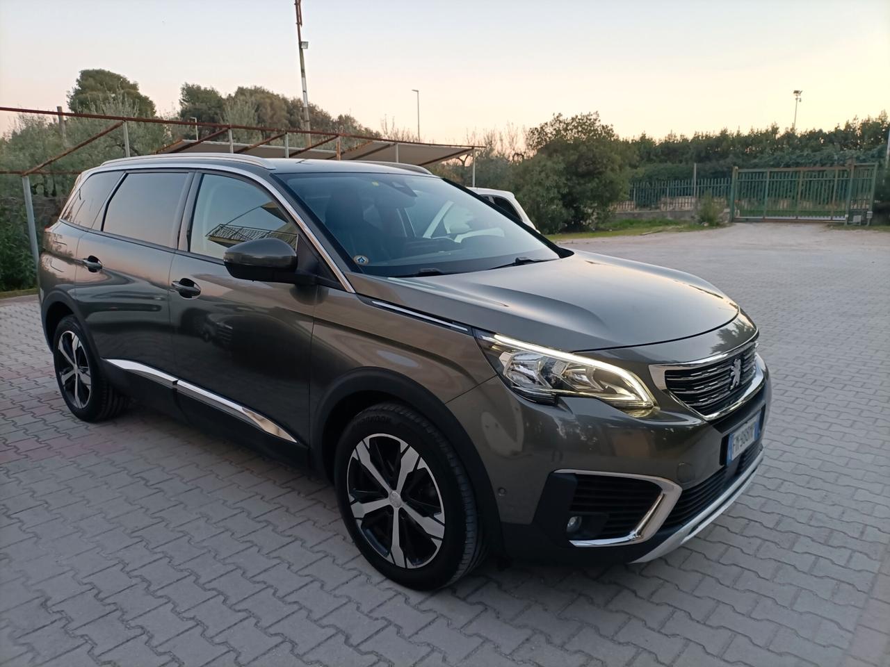 Peugeot 5008 BlueHDi 120 S&S Allure 7 posti