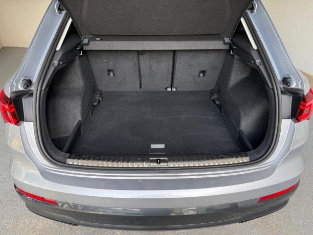 AUDI Q3 35 TDI Business Advanced