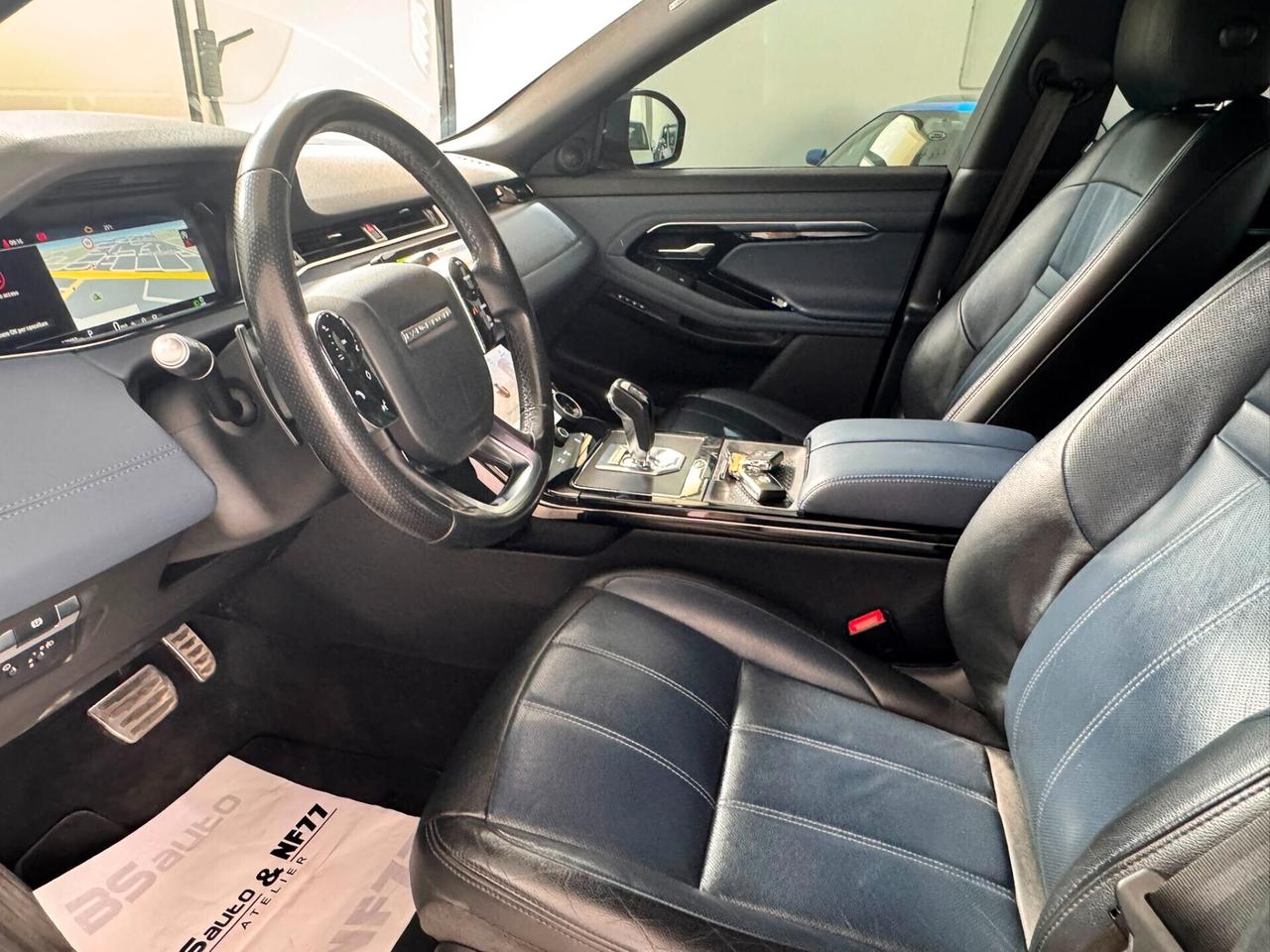 Land Rover Range Evoque 2.0d i4 mhev R-Dynamic SE
