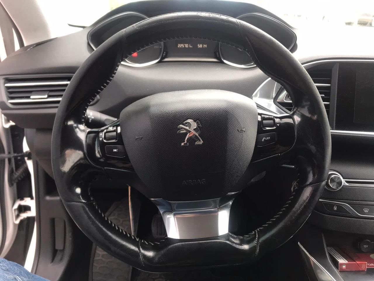 Peugeot 308 BlueHDi 120 S&S Business