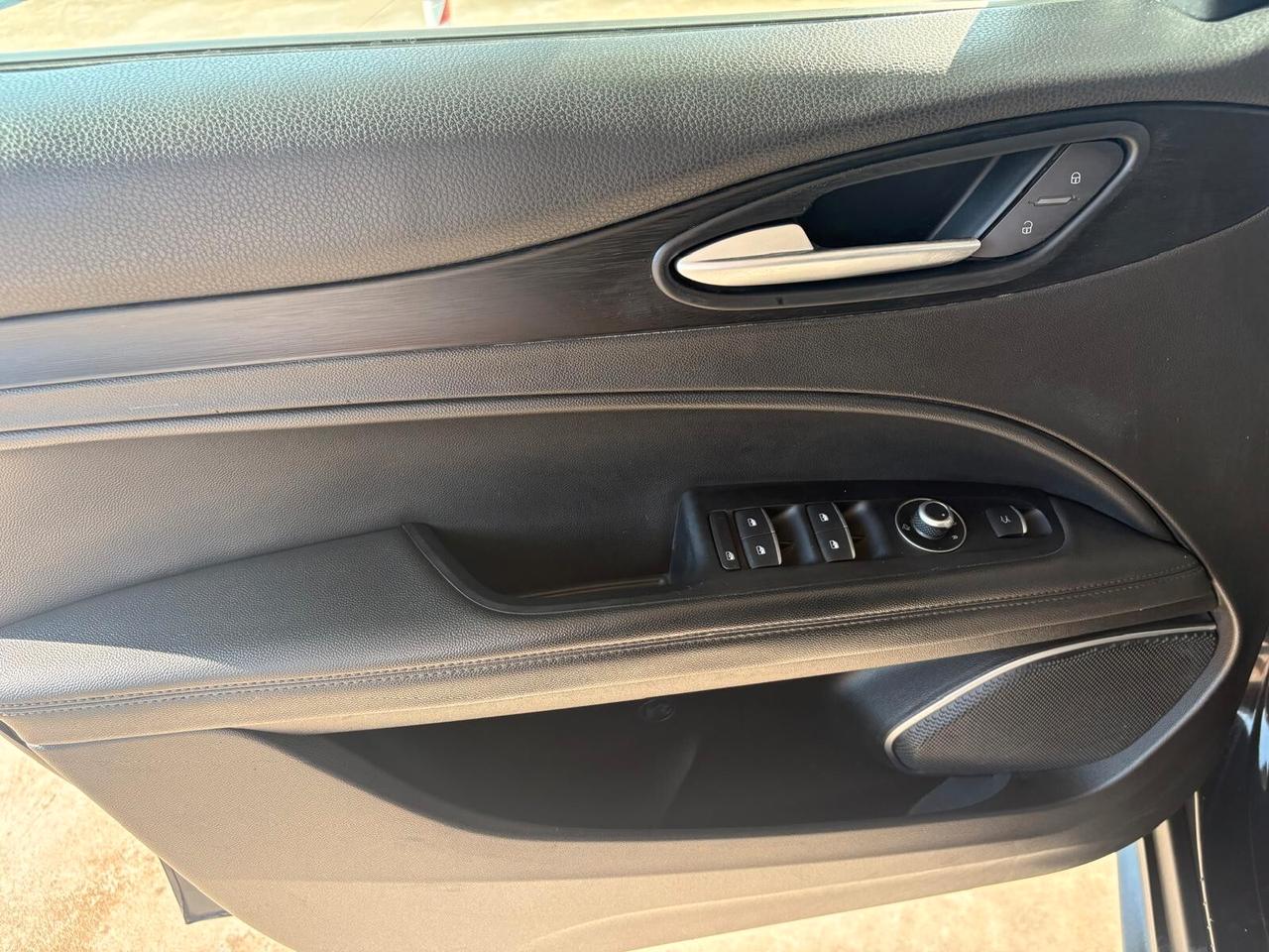 Alfa Romeo Stelvio 2.2 Turbodiesel 180 CV AT8 Q4 Executive