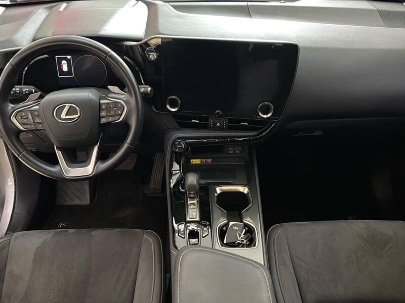 Lexus NX Hybrid Business 2WD