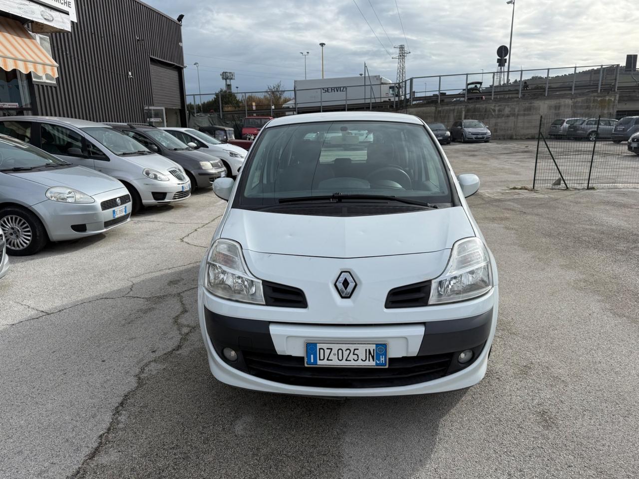 Renault Modus Grand 1.2 16V Dynamique