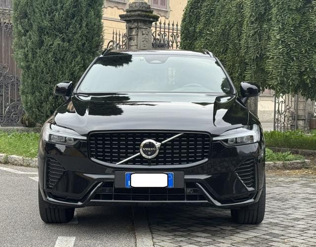VOLVO XC60 B4 (d) AWD automatico Plus Dark