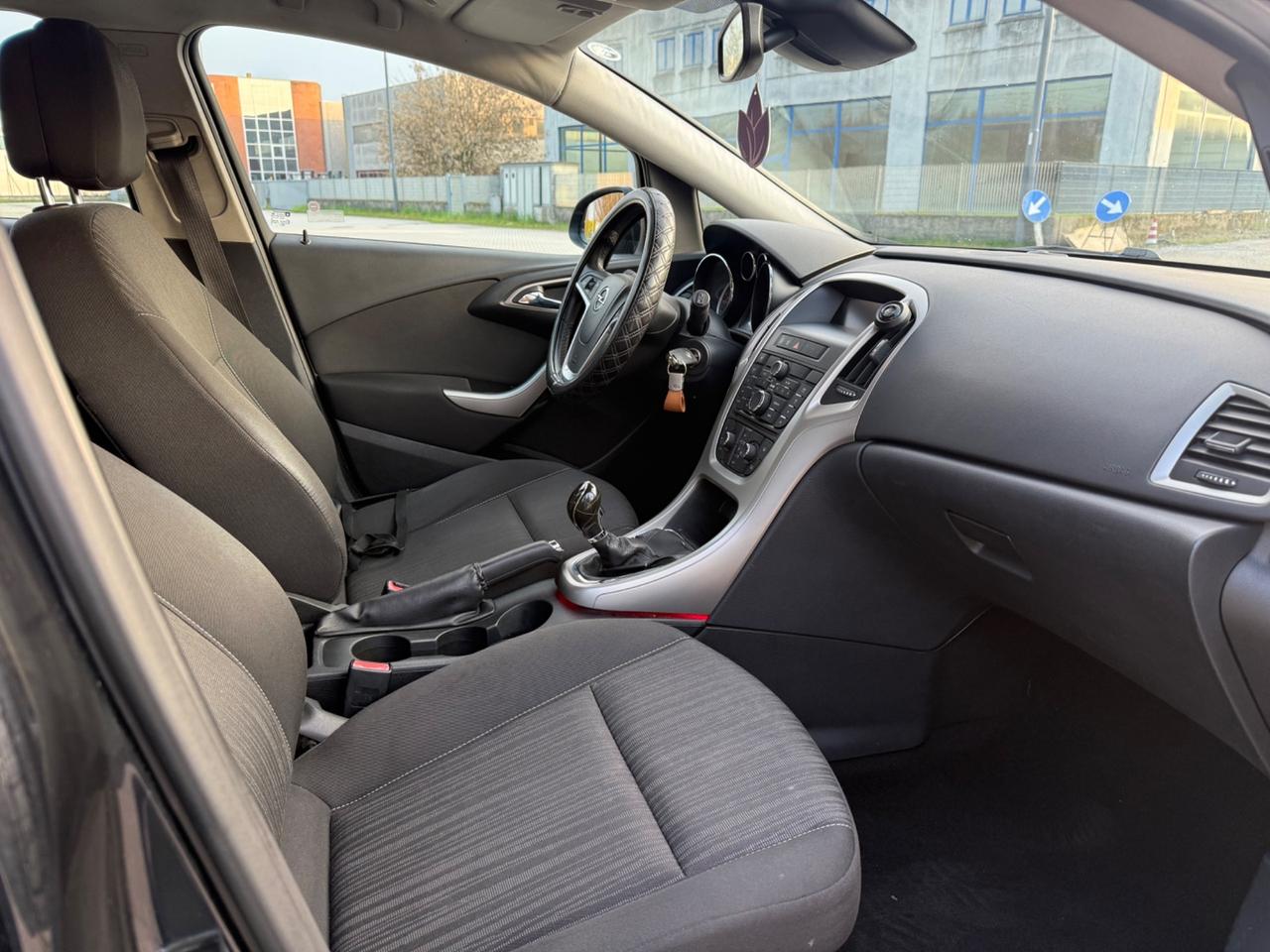 Opel Astra 1.7 CDTI 110CV 5 porte Cosmo
