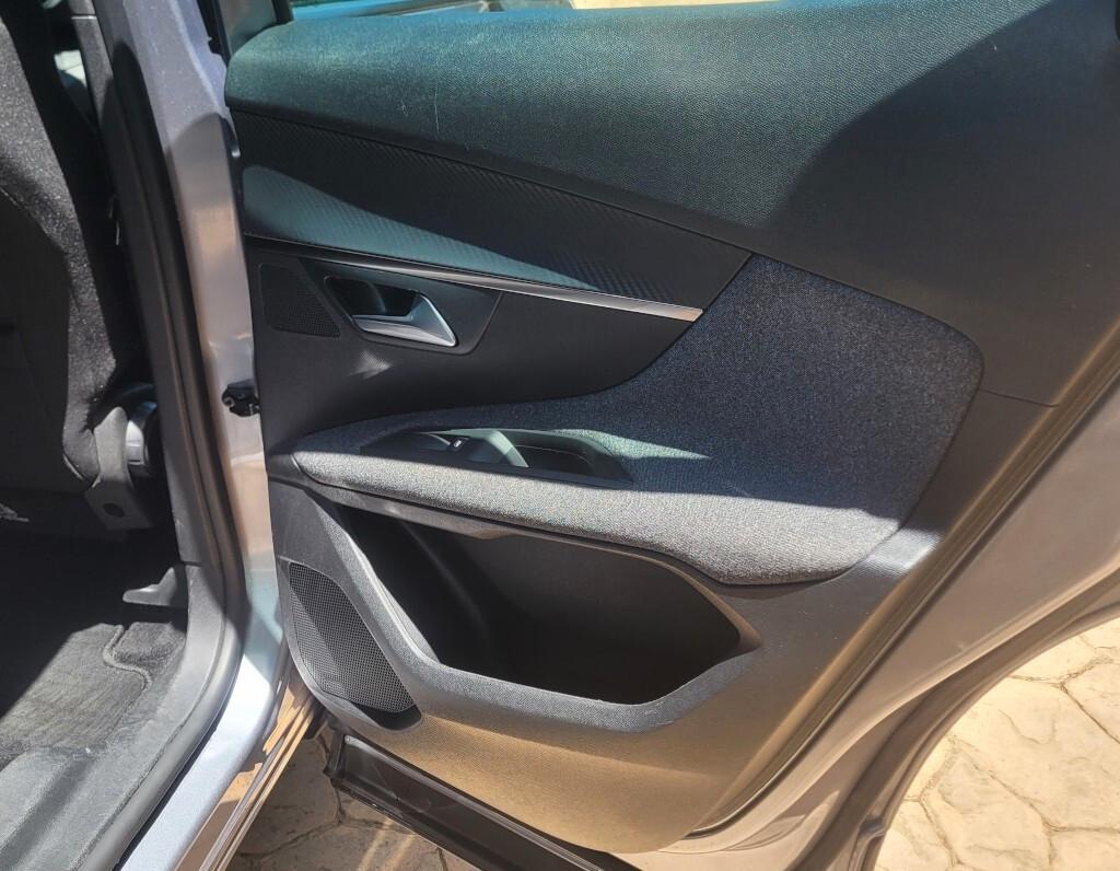 Peugeot 3008 BlueHDi 130 S&S Active Pack