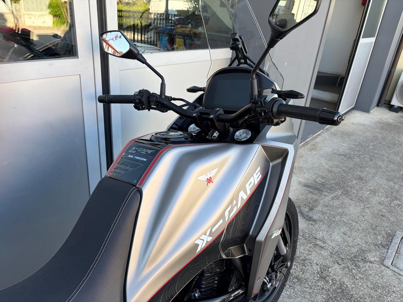 Moto Morini X-Cape 649