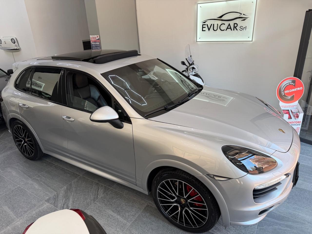 Porsche Cayenne 4.8 GTS
