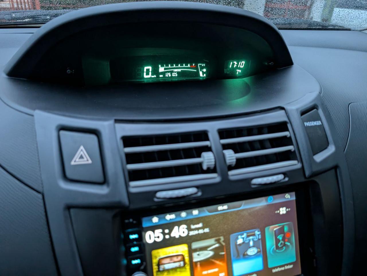 Toyota Yaris 1.3 5 porte Sol