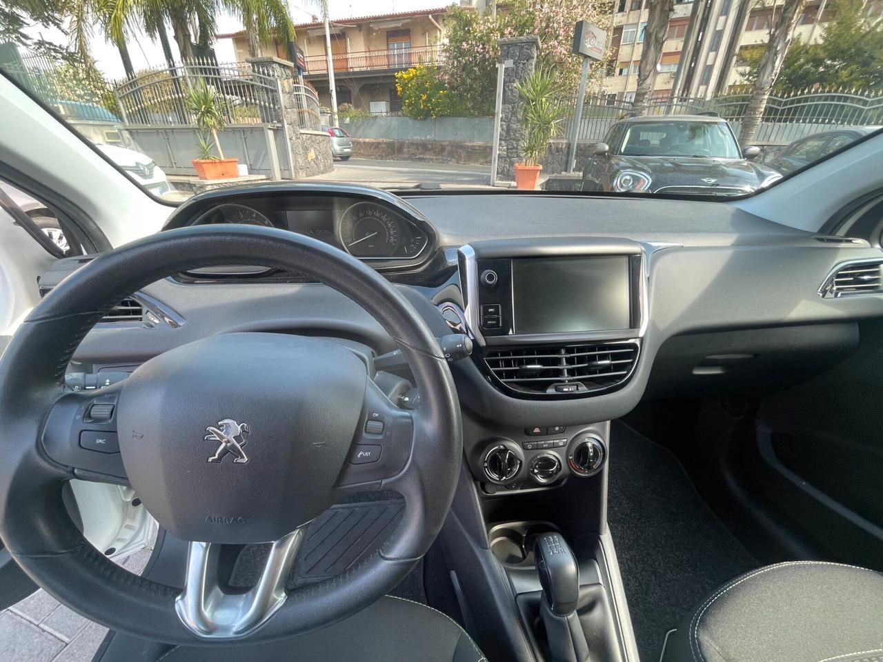 Peugeot 208 Allure