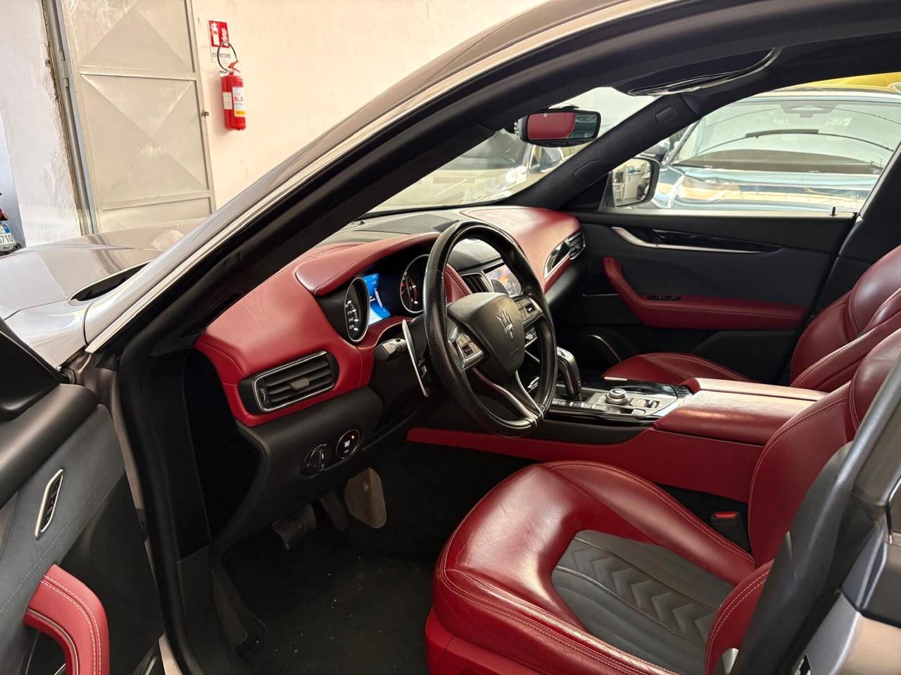 Maserati Levante V6 Diesel 275 CV AWD Granlusso
