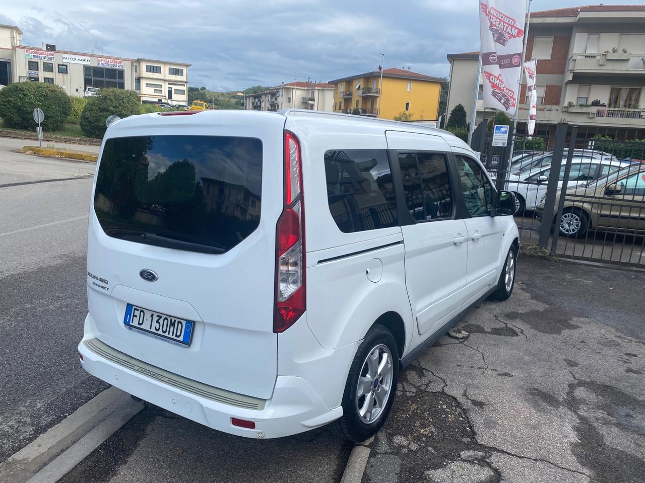Ford Tourneo Connect 1.5 TDCi 120 CV Powershift Titanium